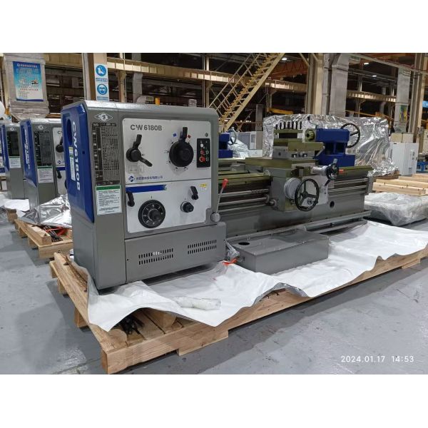 Tour horizontal universel manuel du tour CA6161B/A CA6261B/A en métal de lit de Gap