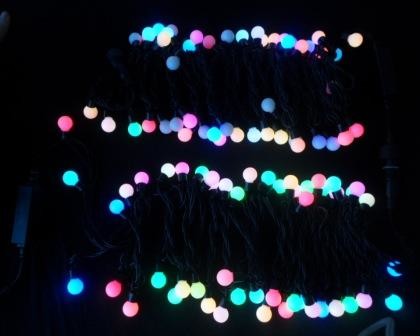 Factory direct supply Round ball cap RGBY LED string light christmas IP54 indoor / outdoor decoration 9-10 lm/led