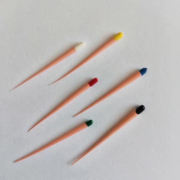 Endodontic гуттаперча указывает зубоврачебные материалы пульпирует конусности заболеванием гигиеническую 0,02