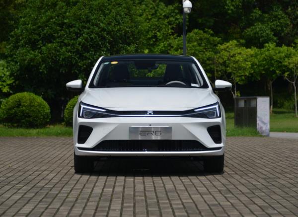 520KM Adult Used Rising Auto ER6 New Energy Electric Vehicle EV Car