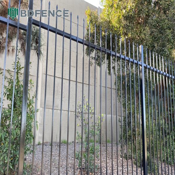 Grip-Enhanced Steel Powder Coated Tubular Fencing Non-Slip Surface