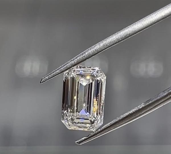 Emerald Cut Lab Grown Triple Excellent Diamond 3EX Loose Lab Made Diamonds IGI Certified