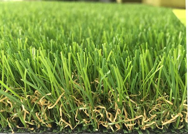 Alto densidade artificial da grama 6800Dtex 18900 do jardim verde saudável