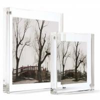 Clear Perspex 4x6'' Acrylic Magnetic Picture Frame