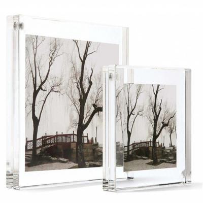Clear Perspex 4x6'' Acrylic Magnetic Picture Frame
