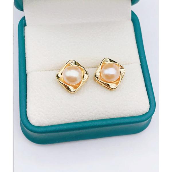 Fashion Romantic Pearl Earrings Natural Pearl Earring Jewelry Zircon Gold Drop Earrings for Women Earrings Wedding Gift