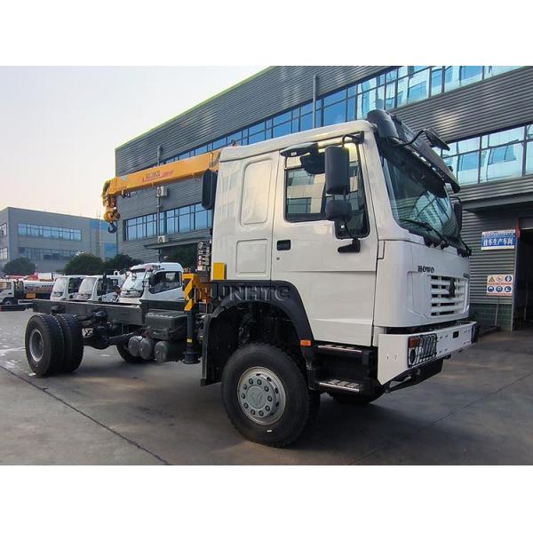 Тяжелый грузовик HOWO Дизельный грузовик 4х4 6 колесный шасси с краном высокого качества