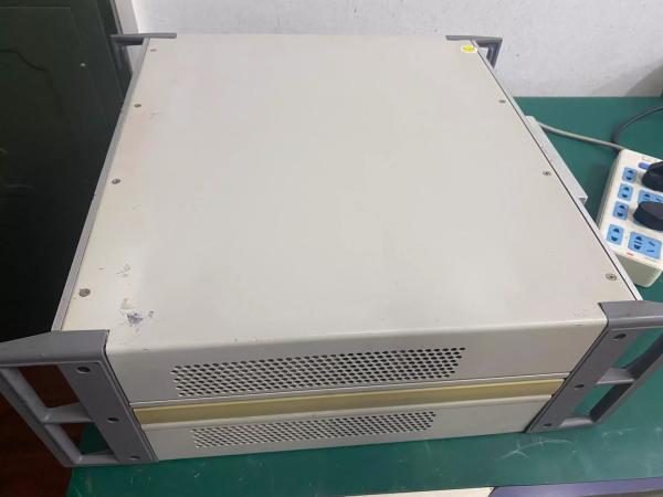 50 Ppm DC Accuracy Multi Function Calibrator Fluke 5500A With 5500A/LEADS ±1020 V / 11 A