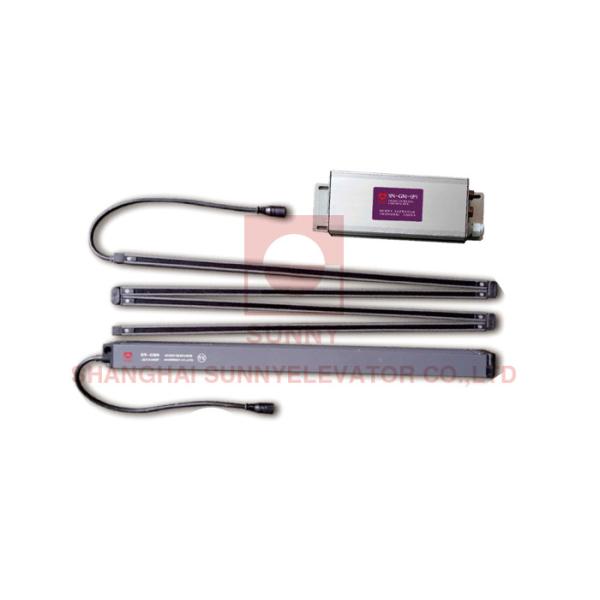 Поднимите части лифта светлого занавеса жилые с складывать мягкое гнездо соединения