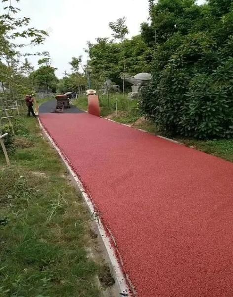 Indoor Outdoor EPDM Granules Eco Friendly Recycled Colour Rubber Walking Path