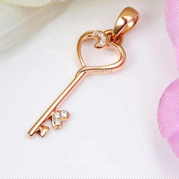 18K Rose Gold White Gold Yellow Gold Key Pendant with Diamonds (GDN014)