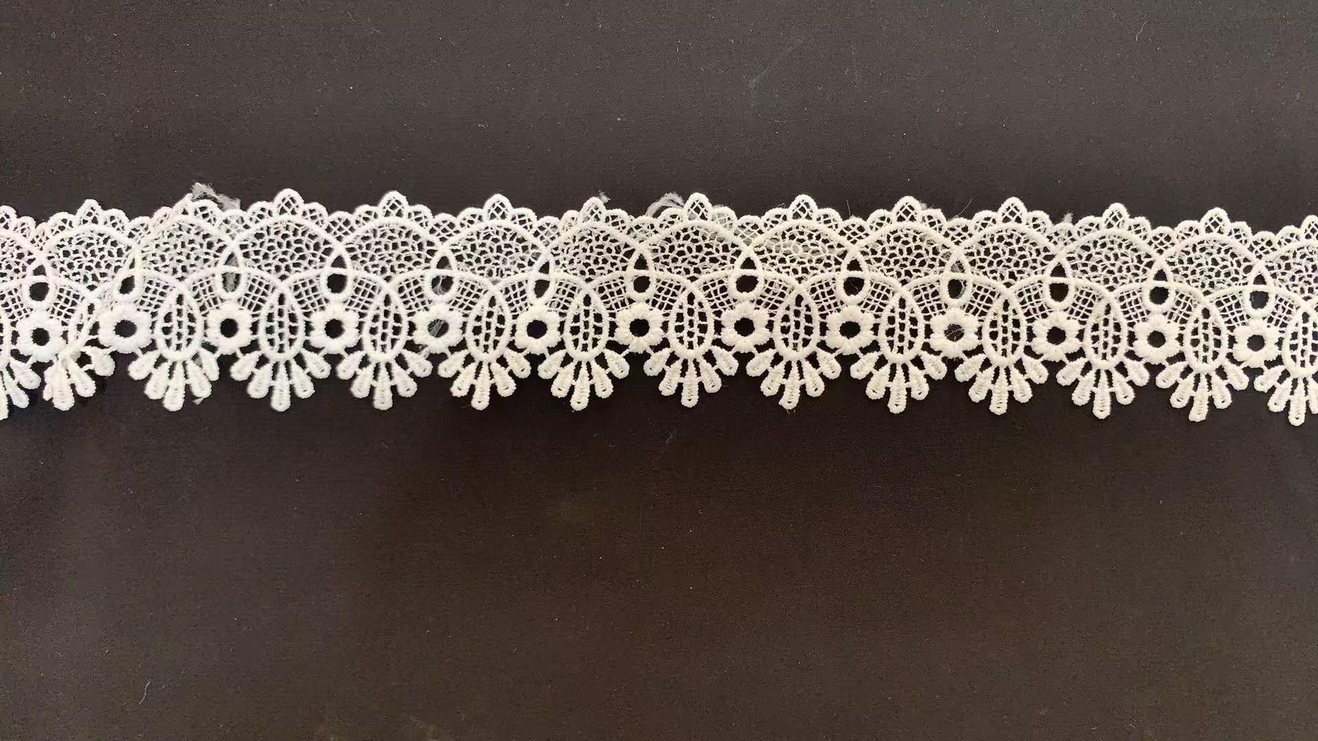 5.3cm Skin Friendly Milk Silk Lace Trim with Double Scalloped Edge for Wedding and Lingerie Decoration