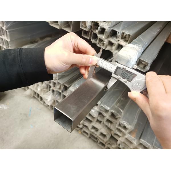 ASTM A479 почистило трубку щеткой квадрата нержавеющей стали отполировало яркие 0.6mm