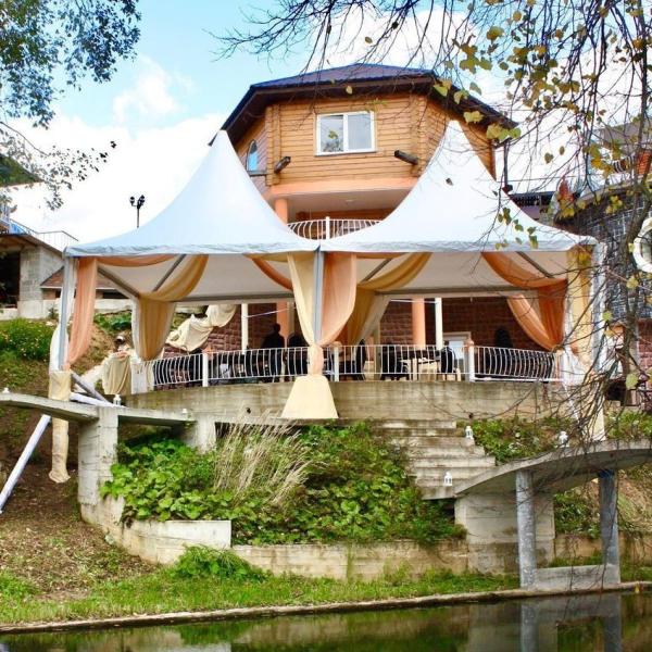 Aluminum Frame Waterproof Outdoor Pagoda Tent 12m Dia For Wedding Party Event