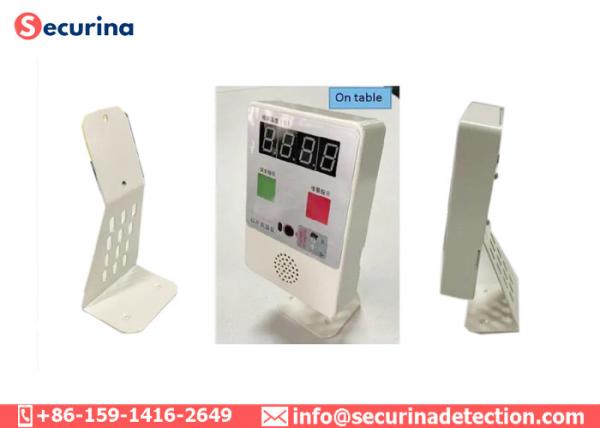 O diodo emissor de luz indica o sistema de detecção da febre de Touchless medindo a testa ou o pulso