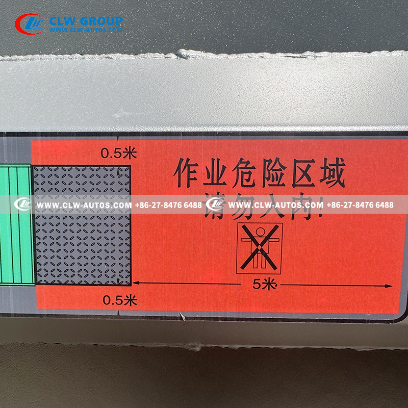 ISUZU KV600 5-Ton Dry Cleaning Delivery Truck with Insulated Cargo Box and 2-Ton Hydraulic Tailgate