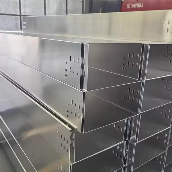 Commercial Hot Dip Galvanized Cable Tray Height 50mm-1000mm Ventilation Groove Perforation Groove