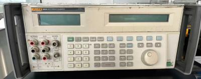Fluke Multi Product Calibrator 5522A  ±1020 V / 20.5 A 11 Ppm Best DCV Accuracy Multifunction Calibrator