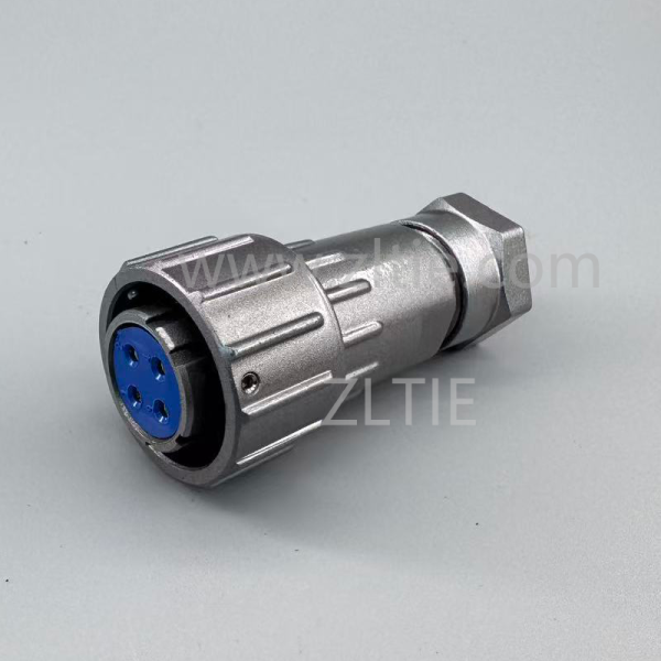 FQ18 Series 4-Pin Straight Female Plug FQ18-4TK