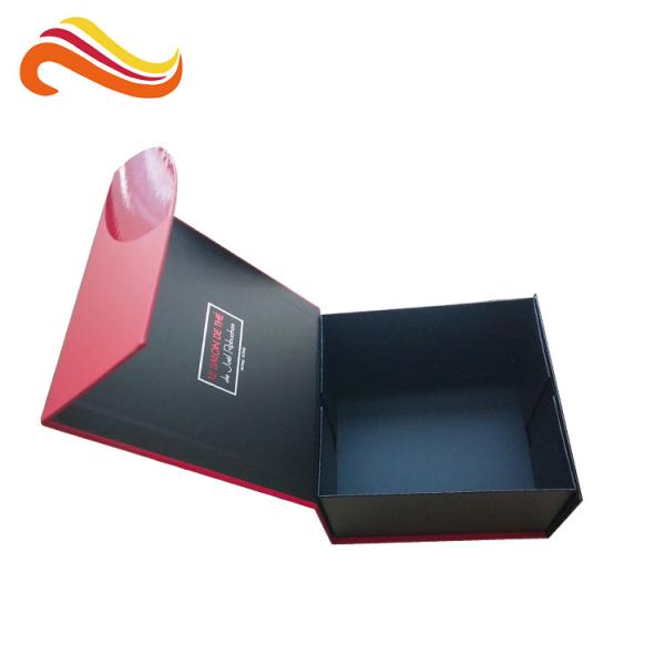 Paper Material Magnetic Luxury Gift Boxes Square Shape With Hot Stamping Pattern
