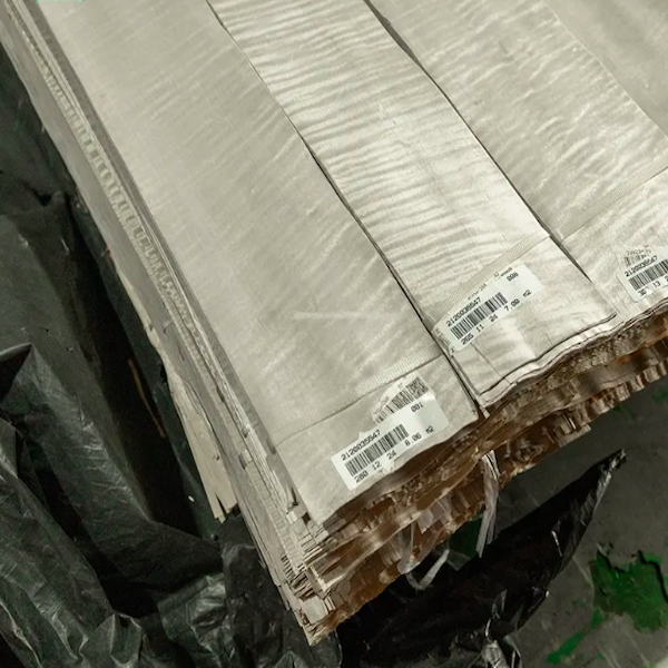 Естественный окрашенный кленовый фанера, ковточный птичьи деревянный фанера для кожи дверей 0,45 мм