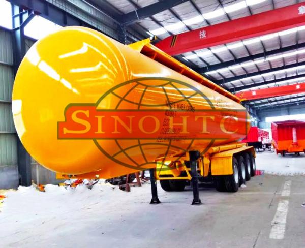 50m3 4 Alxe Fuel Tanker Semi Trailer , Diesel / Petrol Trailer Tank 6 Compartments