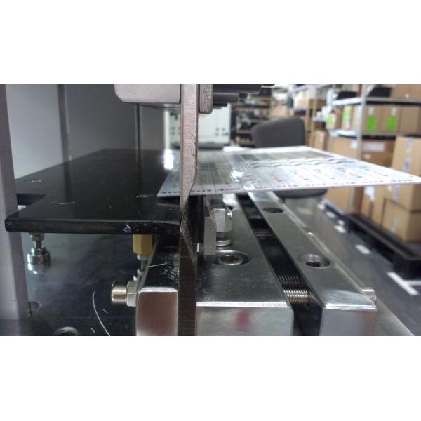Машина PCB Depaneling пробивая автомата для резки пневматические управляемая для прокладки СИД/медный/алюминий
