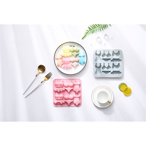 Custom Logo 126 Cavity Silicone Gummy Ice Cube Mold-Cartoon Design Eco-Friendly Flexible for Party -Silicone Cake Mold