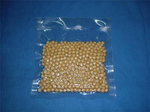 Пластиковый материал ПЭ нейлона и выбивая поверхность регулируя сумку уплотнителя вакуума вкладчика еды товарного сорта упаковывая свертывают