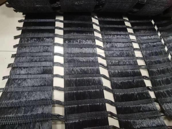High Strength Uniaxial Polyester Geogrid 50.8x50.8mm For Soil Reinforcement