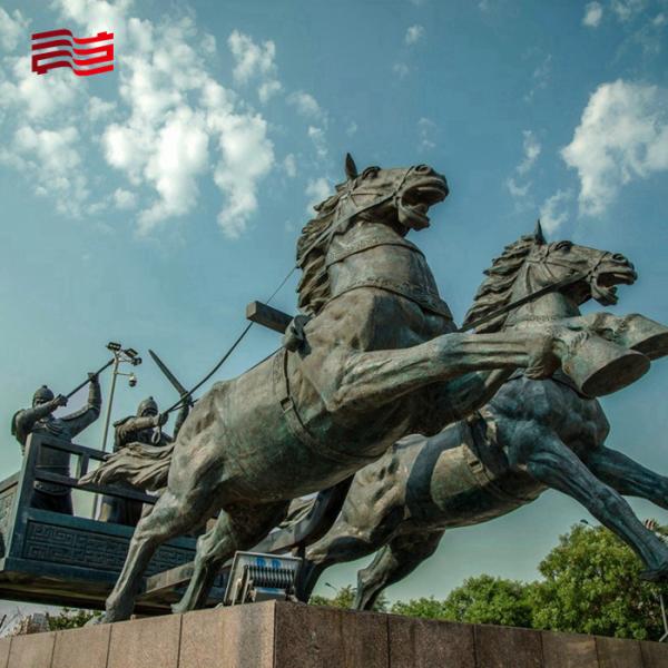 Regional Feature Cast Copper Sculpture of Chinese Bronze Carriage for Urban Landscape
