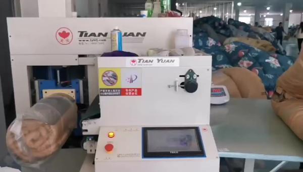 Automatic Rolling Coiling Quilt Rolling Wrapping Machine