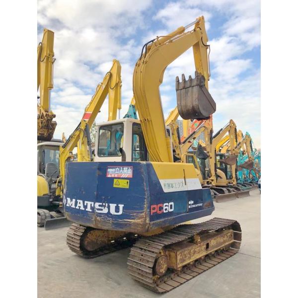 Комацу PC60 экскаватор с емкостью 0.37 м3 и двигателем Камминс