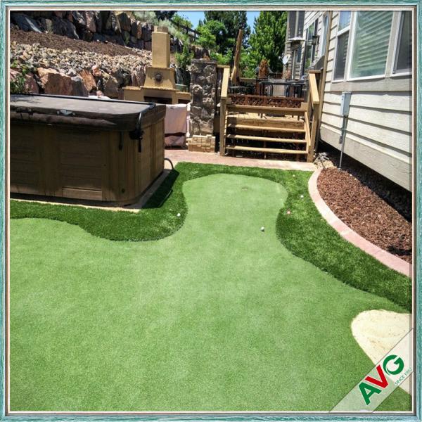 Herbe artificielle de jardin de plancher de tapis d'herbe de 20MM pour des économies de paysage pour des animaux familiers