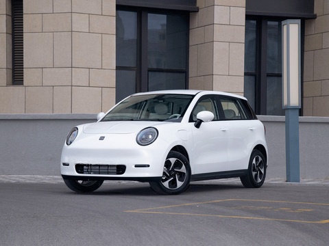 Чистый электрический автомобиль 2024 JAC Yttrium 3 Air Love Edition 330 км пробег EV автомобиль 60кВт / 82с Моторная мощность с 150