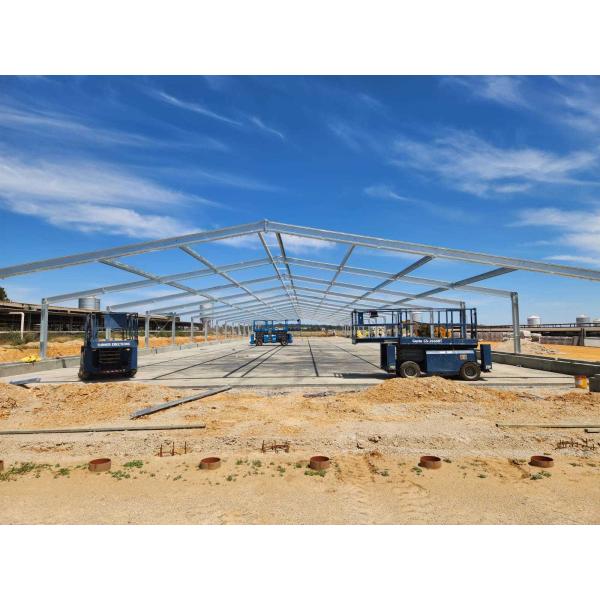 Instalación en el lugar de la fábrica de cervecería Estructura de acero Granja de aves de corral Granja para cerditos