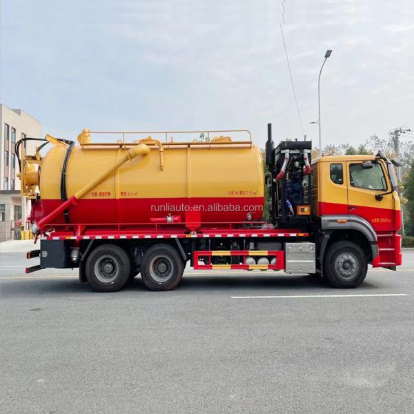 SINOTRUCK HOWO 22000 Liters Sewage Suction Truck With Best Price Vacuum Tanker Sludge Truck