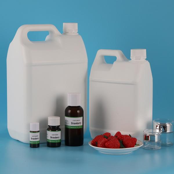 Sweet Fruity Scent Strawberry Scented Essential Oil Fragrance Oil For Toy making