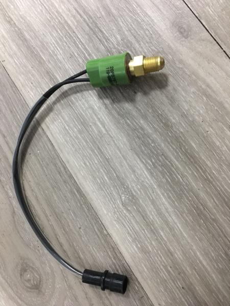 E320C 1060180  Excavator Pressure Switch with Small Round Plug 106-0180