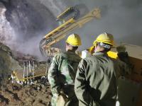 Forno de percussão rotativo Construção de túneis Tipo de rastreador Forno de rocha multifuncional