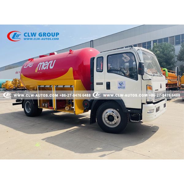 Sinotruk HOWO 4x2 15,000L LPG Bobtail Truck with CORKEN Z2000 Pump and Q345R Steel Tank for Heavy-Duty Propane Delivery