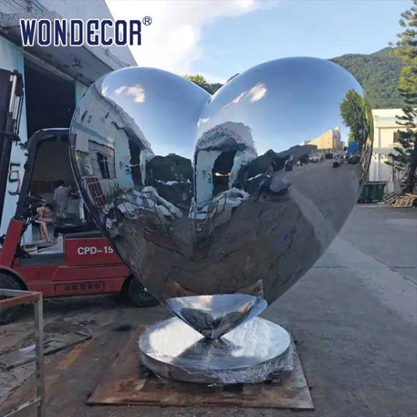 Gran jardín al aire libre escultura de acero inoxidable en forma de corazón de metal forjado