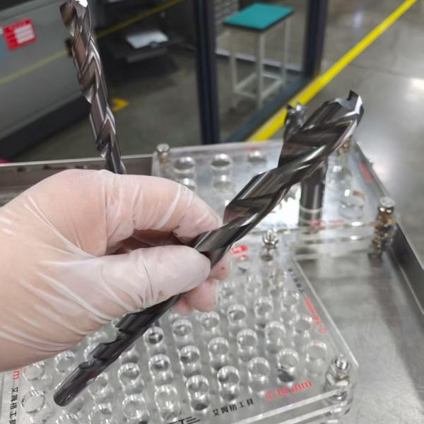 High Rigidity Solid Carbide Drill Bit Coolant Through Deep Hole Drill For Aluminum