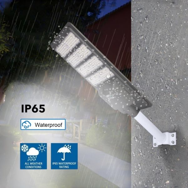 LED Solar Street Light With Fast Charging 8000mAh Battery for Village Squares