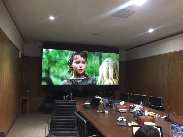 55inch 3.5mm LG Touch Screen Video Wall 2*2 Indoor Video Wall Displays