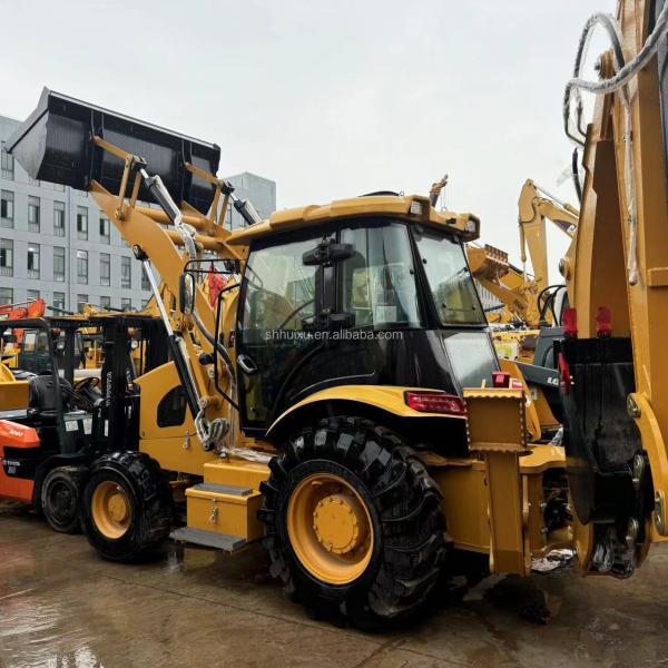 Chargeuse à remorqueuse Cat 420F utilisée pour la construction et l'agriculture