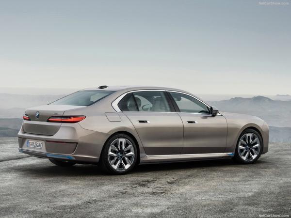 Novo veículo energético para BMW i7 2023 xDrive60L luxo bancos esportivos de carro para adultos veículos elétricos
