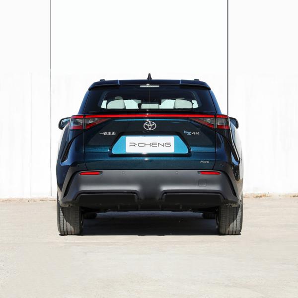 Toyota SUV Bz4X Electric Car 615KM China Electric Car AWD Electric Suv Vehicle