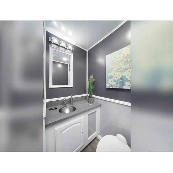 Luxury 4 Stall Mobile Toilet Trailer / Переносные прицепы для туалетов