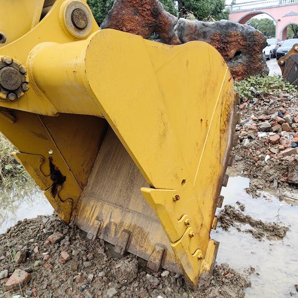 330D Used Caterpillar Excavators Heavy Equipment Original Components 1.4m3 Bucket Capacity